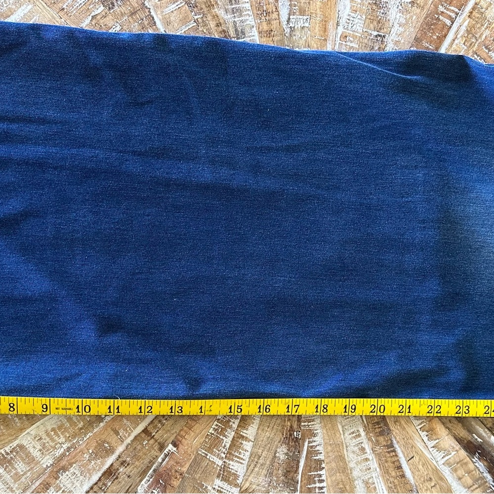 Halara NWT Large Petite pull on wide leg jeans - Picture 6 of 7